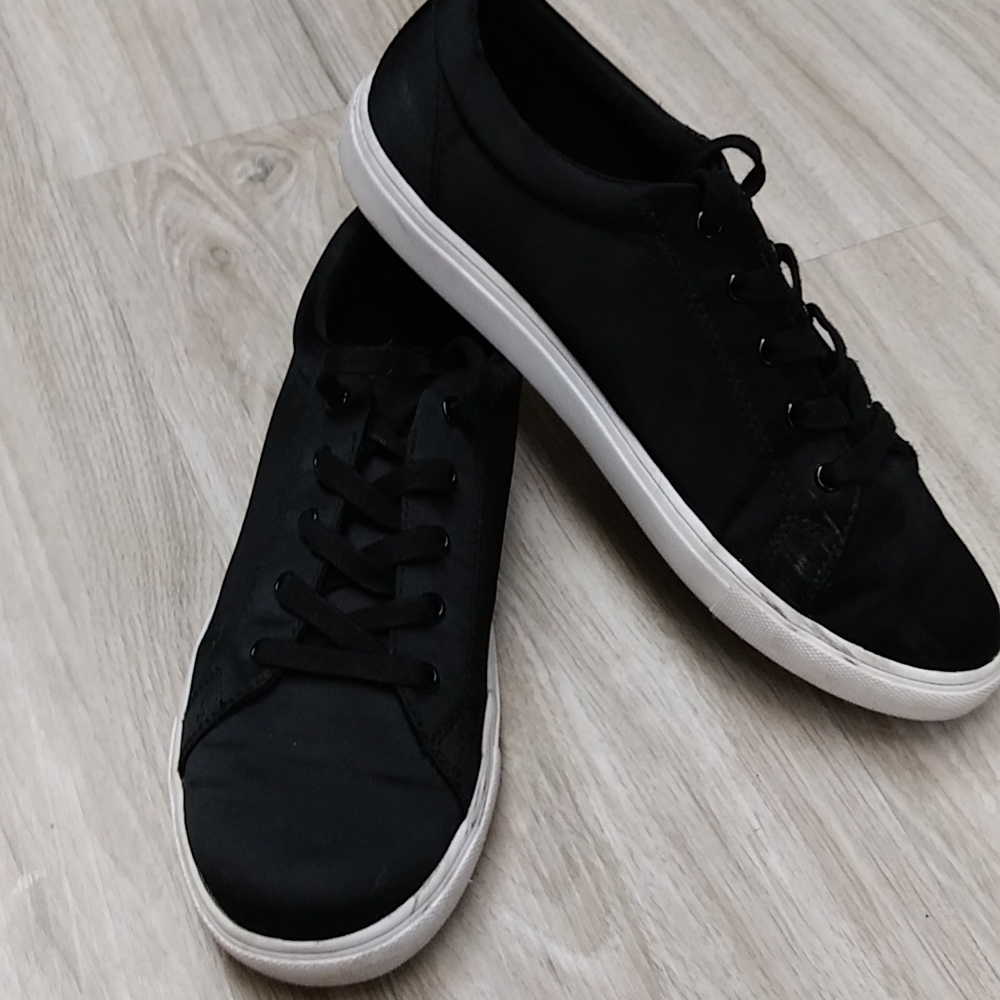 Nine West Satin sneakers